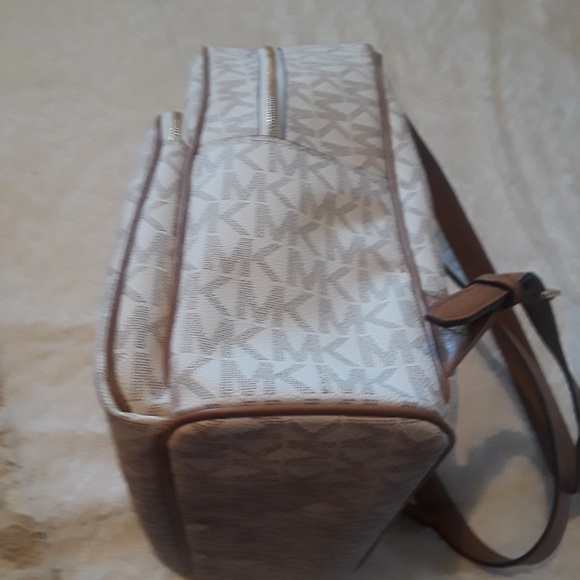 MichealKors back pack
